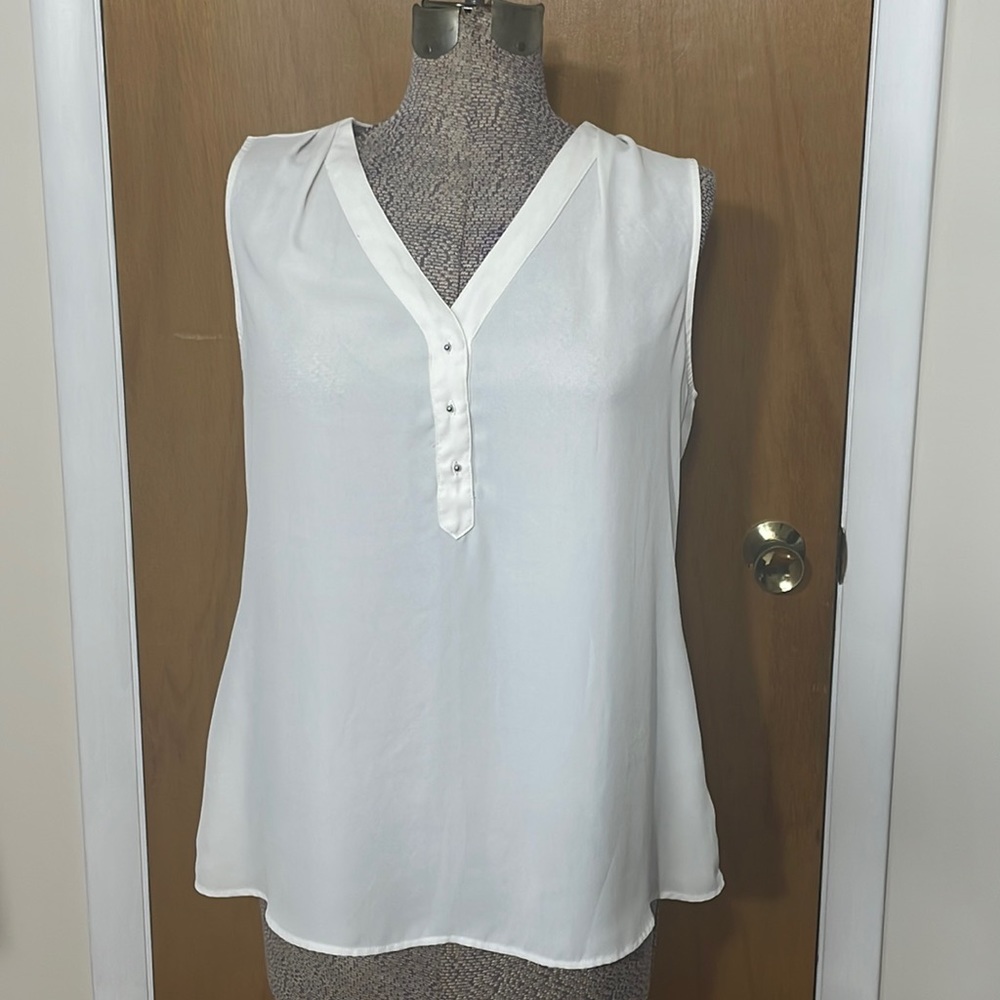 Express Womens Large Off White Sleeveless Blouse V-Neck Semi Sheer